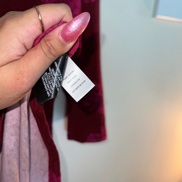 NWT TORRID RED FLORAL JERSEY WRAP DRESS SIZE 0 - Picture 3 of 10